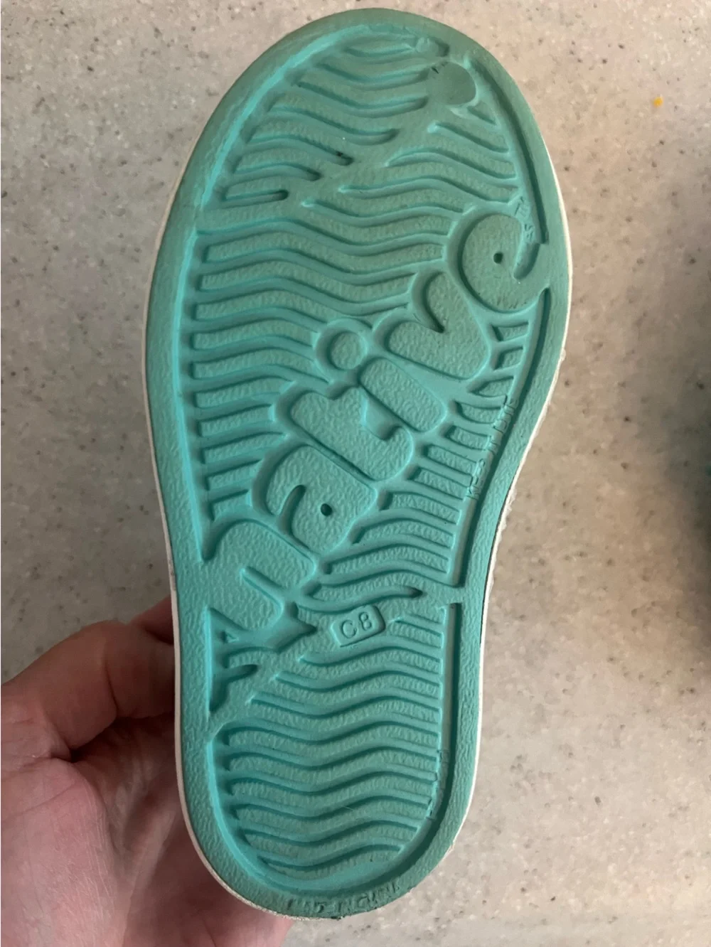 Native Kids Slip-On Jefferson Water Shoes in Teal “Pool Blue” Size 8 Children’s